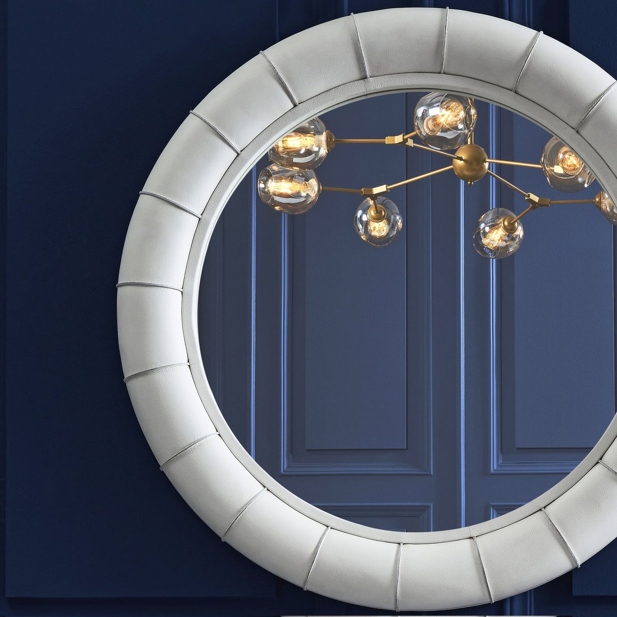 orchidsluxhome's tweet image. Make your home a masterpiece! Bringing together a truly refined sense of aesthetics with our passion for creation with our all-new furniture collection 🌟. This spring, experience these timeless collections in person at the @HPMarketNews.
..
#orchidsamerica #hpmkt #designonhpmkt