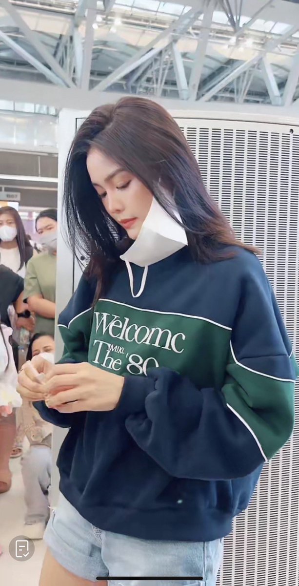 daaddeaw1's tweet photo. เสื้อคุ้นๆ https://t.co/J7hXYjKj0H