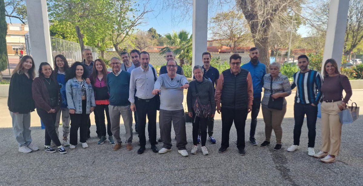 Axsi_Jerez's tweet photo. 👉Andalucía x Sí firma con Afemen y, ha hecho propio, un protocolo de diez medidas que esta asociación demanda y da a conocer.

“Andalucía x Sí trabajará por una ciudad inclusiva asegura el candidato @SantiagoCasal

https://t.co/YPfdeM89TL

#jerezmerecemás https://t.co/Pcjn9pvv78