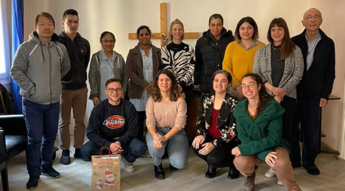 Comillas_iuem's tweet photo. 🙌¡Hoy tenemos un #MartesdeBlog especial!
Nuestra querida Noelia Del Olmo se despide de Jesuit Refugee Service (JRS) Grecia  con un post donde narra la problemática actual en Atenas y todos los programas que se siguen desarrollando desde JRS.
https://t.co/rA8v5zQXcS https://t.co/VwKhF1PsaA