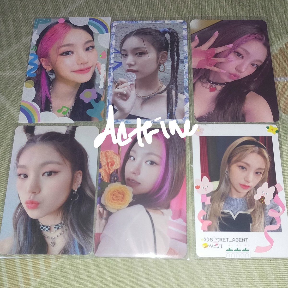 detfine's tweet photo. @itzymarket take all only 550k incl packing, nanti dapet freebies official juga https://t.co/qUR1cmCcFF
