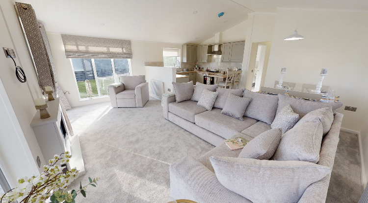 KingstonLeisure's tweet photo. This charming Carisbrook located at Oak View Lodge Park combines space and quality with comfortable home interiors.

Take a further look around with a virtual tour here: https://t.co/0Y1ipCZLrg

@OakViewLodges
#ParkHome #LuxuryLodge #LodgeManufacturer https://t.co/O26g7IJIgZ