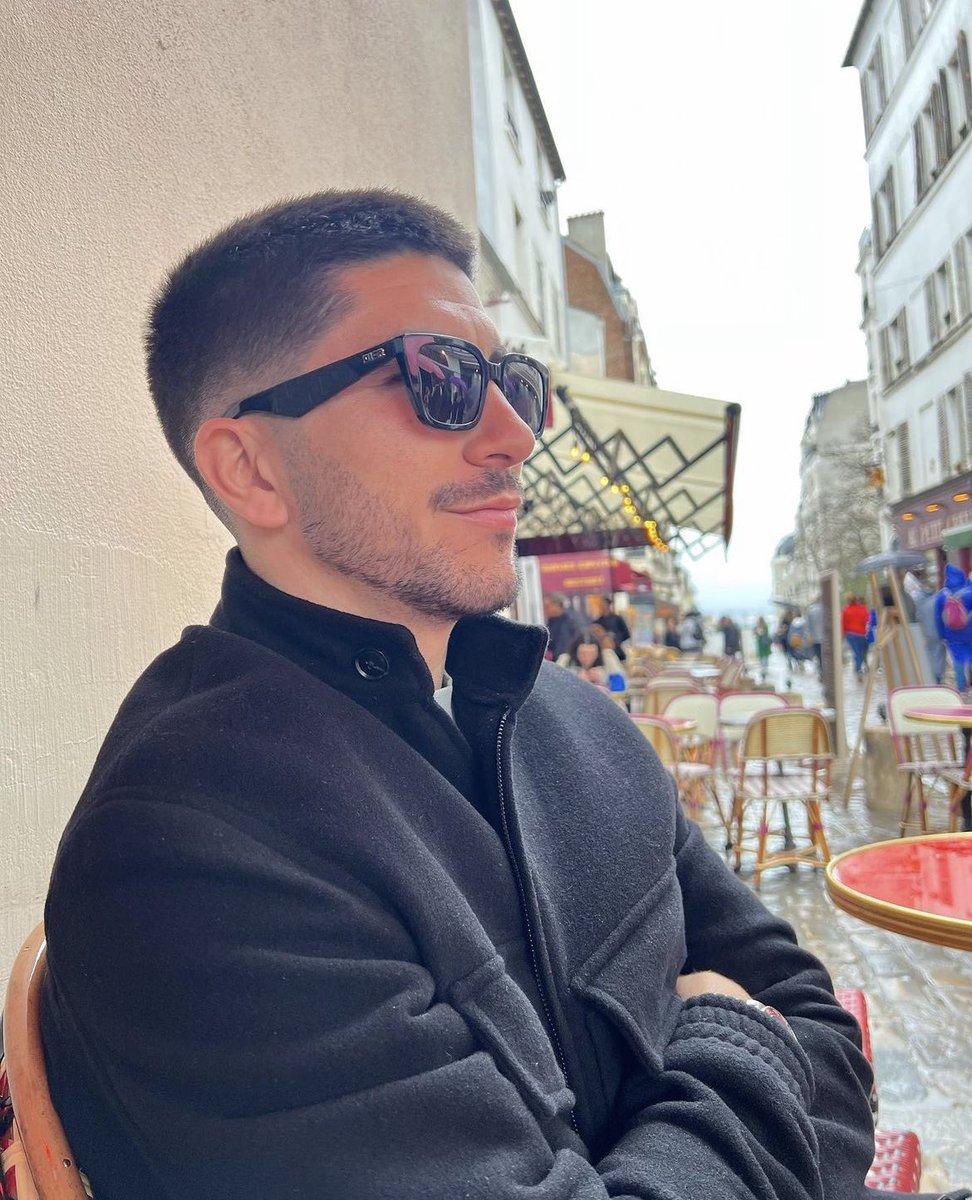 lnstantFoot's tweet photo. Carlos Soler en mode café en terrasse parisienne ☕️ https://t.co/eykximWKd5
