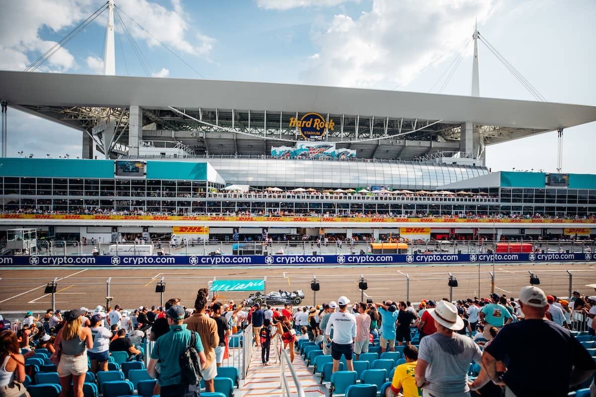 elizarayment's tweet photo. Who is going to be in Miami next month? 💥🏎️🏁🚦🇺🇸

Get in touch to learn more about corporate hospitality and marketing packages around the #F1 weekend on 6 - 8th May with one of our partners @ZKSports  #miamigp #vip #hospitality #marketing #PR #finance https://t.co/DgAtcpcAUh