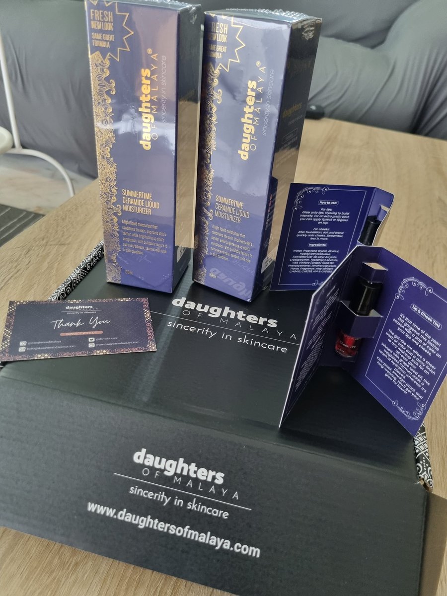 sethuckarasi's tweet photo. Thank you for the lip & cheek tint!!
Can't wait to try !!! @domskincare 🥰
#daughtersofmalaya https://t.co/bOcYi1m8Vc