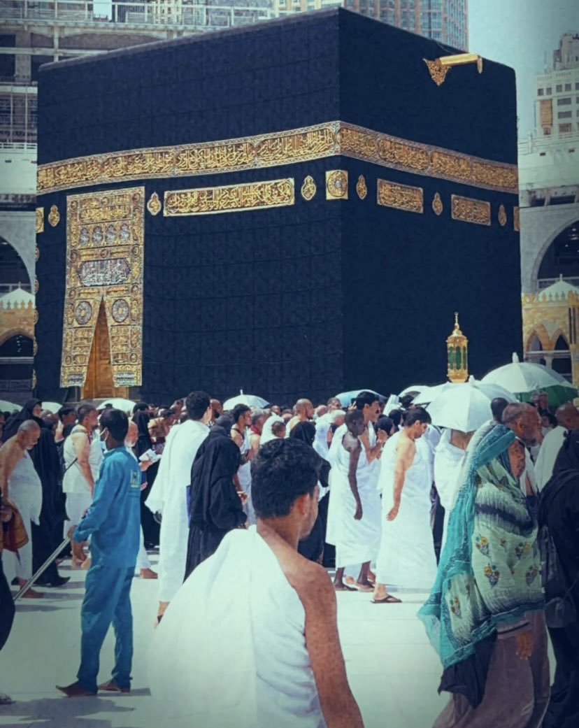 theholymosques's tweet photo. The odd nights in the last ten days of Ramadan2023

21st night - Tue April 11
23rd night - Thu April 13
25th night - Sat April 15
27th night - Mon April 17
29th night - Wed April 19

لَيْلَةُ الْقَدْرِ خَيْرٌ مِّنْ أَلْفِ شَهْرٍ
The Night of Power is better than a thousand months https://t.co/QA2zHR5sxS