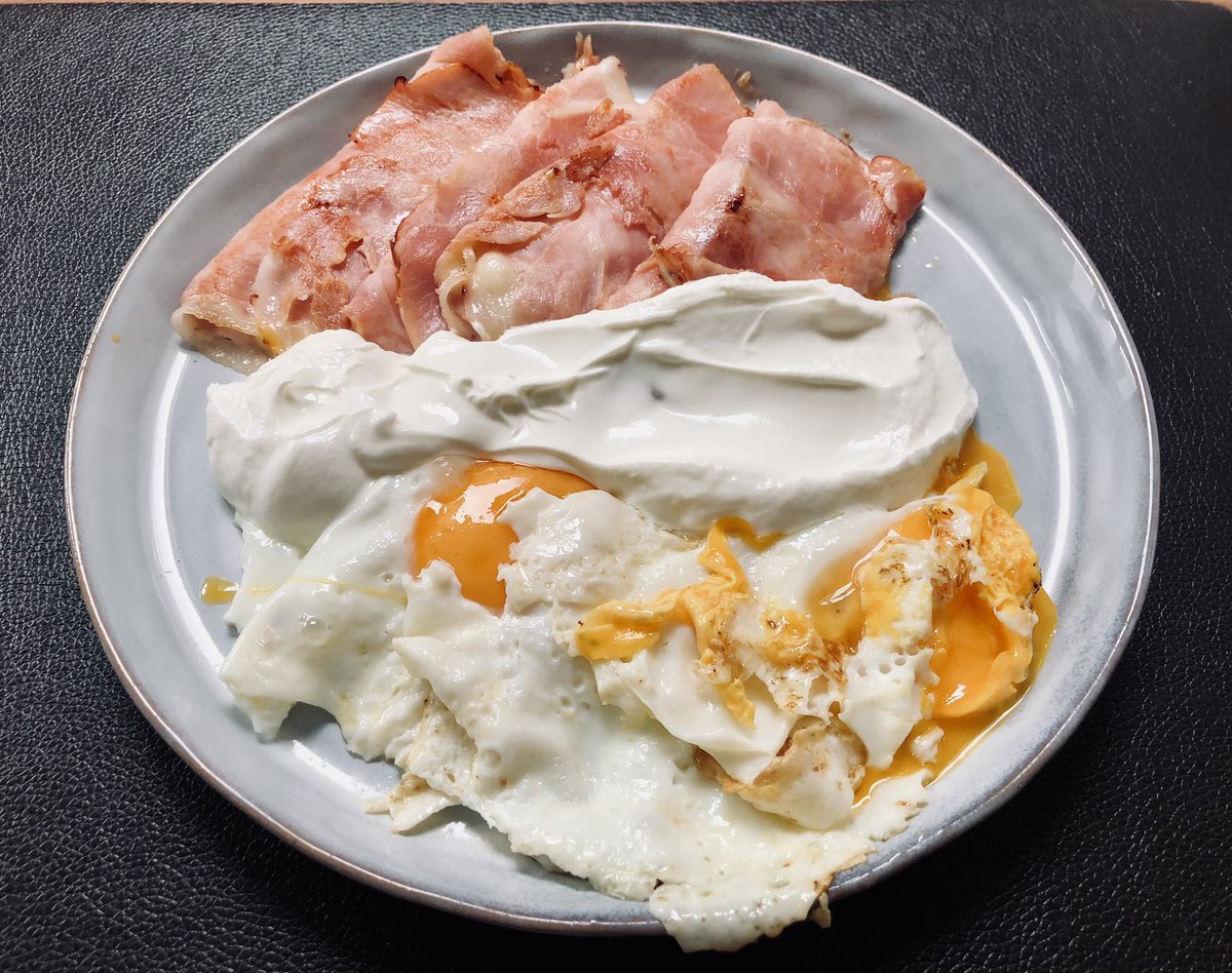 Not the most beautiful plate but oh so good!😅 ovenbaked homemade #ham rolls with raw #cheese inside, three #eggs and some full fat #greek #yogurt! #carnivore is not boring! #carnivorediet