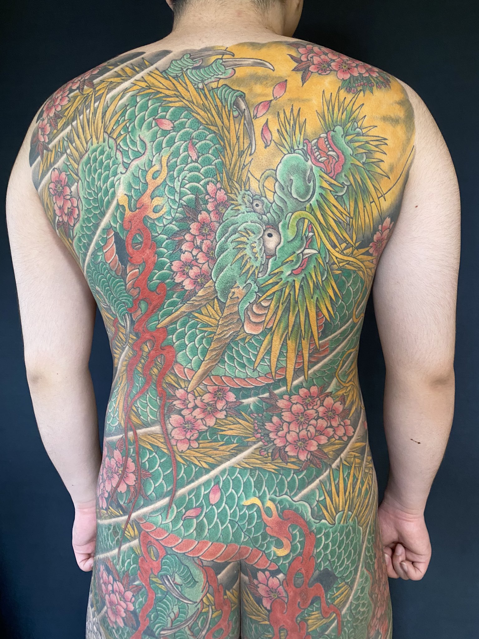 刺青 背中 龍 昇竜