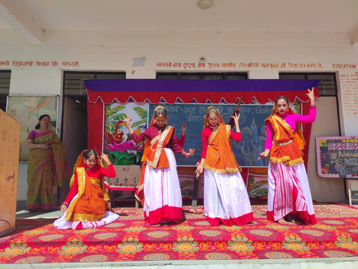 SriSriRDP's tweet photo. Students performed at the Pravesh Utsav held at the Digital Literacy Schools receiving immense appreciation from the audience for their talent.
#digital #digitalliteracyprogram #Digitalliteracytraining @anju_bahri @ChaitraC https://t.co/Z7c9KWuxAQ
