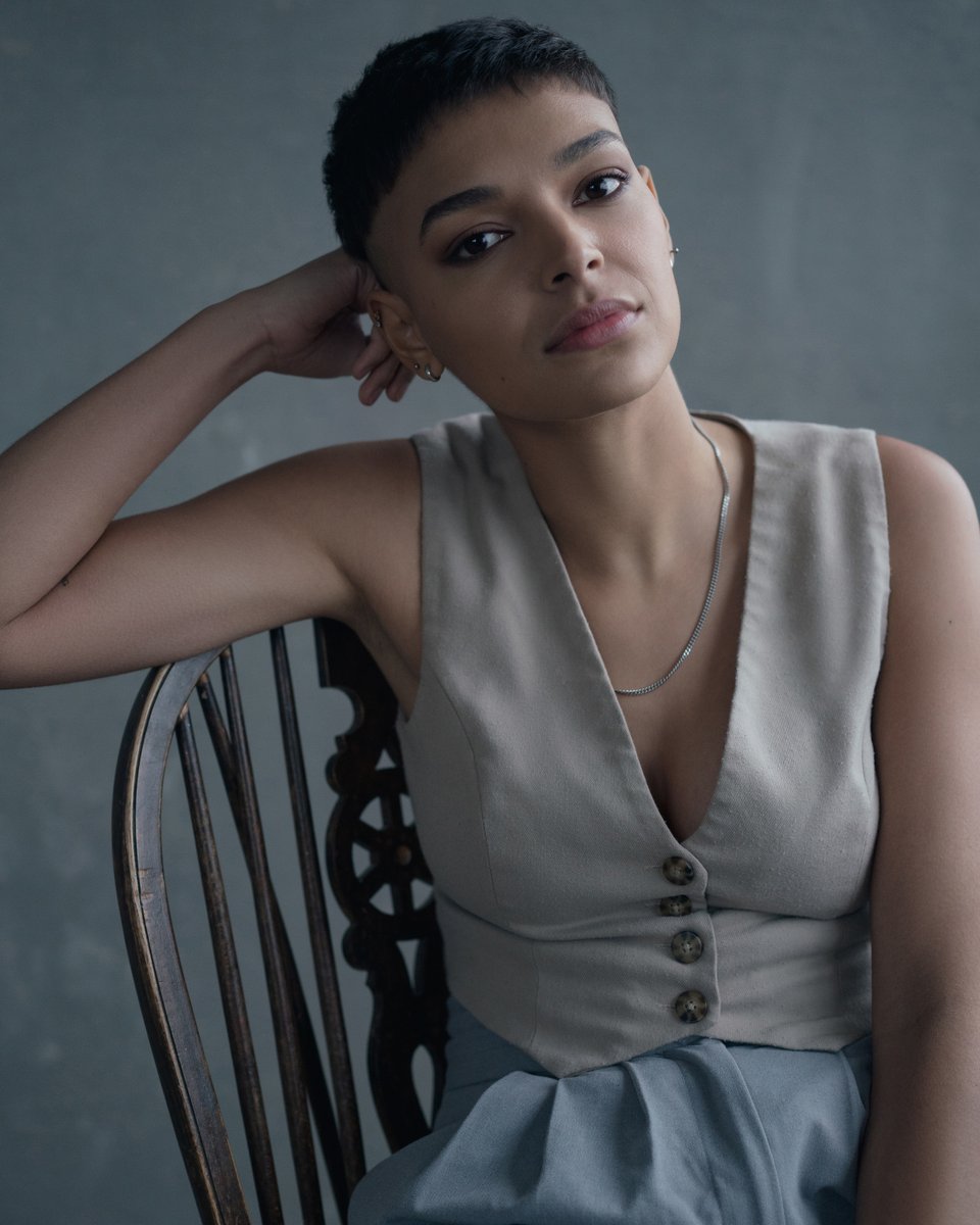 mixedmsgsletter's tweet photo. "Why does a white person get to define how I'm seen in society?" This week's newsletter speaks to actor @IAM_J_ALEXANDRA about not living in fear, choosing her roles carefully and the heartbreak of being challenged. Read it here now: https://t.co/VP1vgtYBiQ https://t.co/VhfULzoIuV
