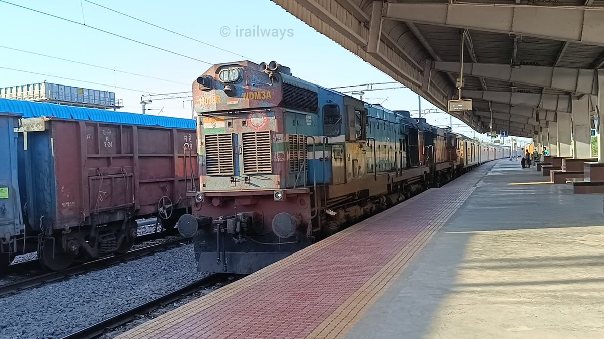 irailways8's tweet photo. Offlink !!
Moula Ali WDM-3A duo's hauling 10+hrs late running 22688 Varanasi - Mysuru SF Express
01 April 2023
👇Video Link
https://t.co/vVNZlhv60s
.
#irailways #IndianRailways #Varanasi #MYSURU #wdm3a #moulaali #alcos https://t.co/TU6nl7ZPB5