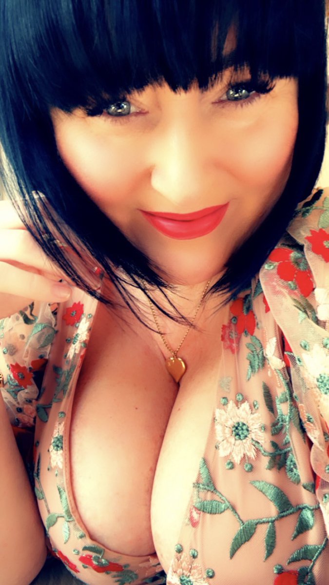 SusiedollNev's tweet photo. @WomenOfOnlyFans https://t.co/RHMPyaw8N2
