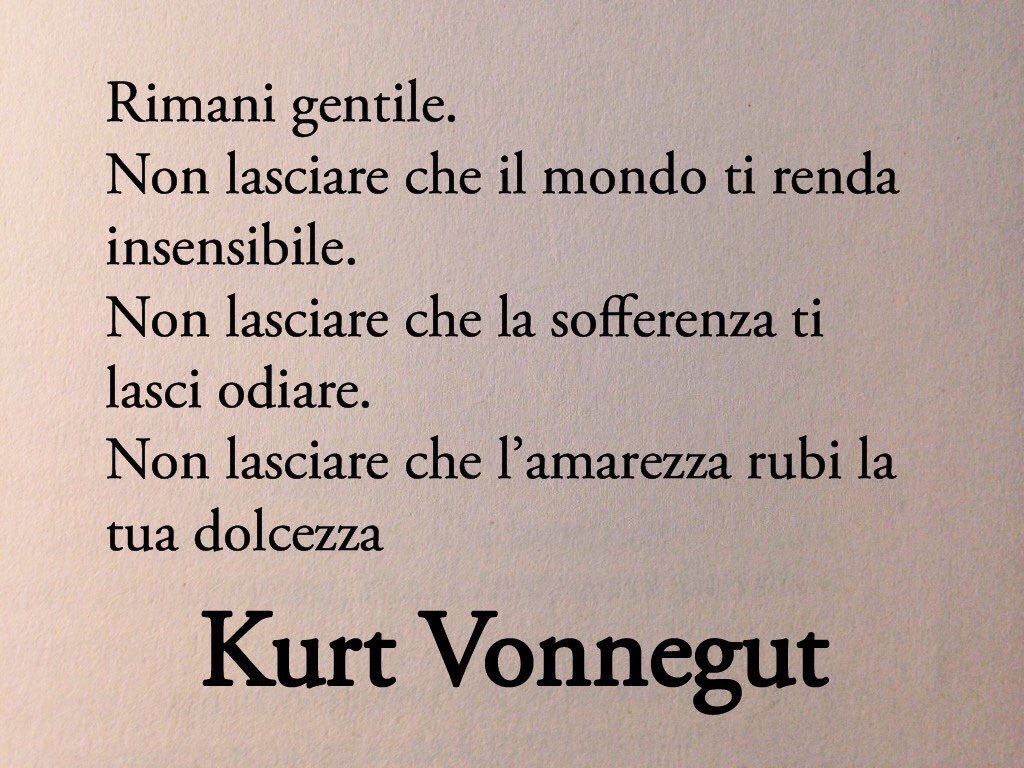Poesiaitalia's tweet photo. Rimani gentile https://t.co/oHGCt5I2kY