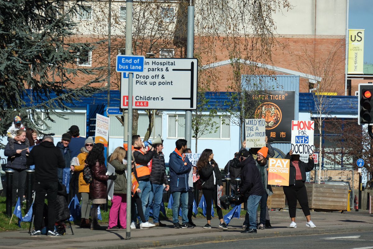 Jonah Ginlo tweet media