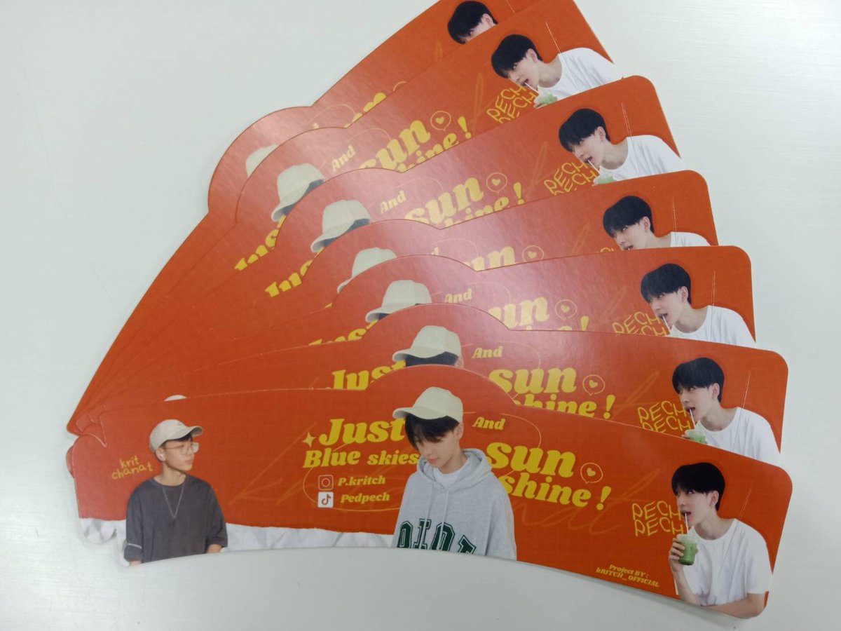 FandomCafe_'s tweet photo. #PECHisOurBlueSkies —
แวะมารับกันได้นะคะ  #เริ่มแจกแล้วจ้า  😁
📌  ชั้น1โรงละคร ᴍ-ᴛʜᴇᴀᴛᴇʀ
🕰️ ᴛɪᴍᴇ: 10 ᴀ.ᴍ. - 8 ᴘ.ᴍ.

#pkritch 
#เพ้ดไหน
Project by @kritch_official https://t.co/xYjsDiIftf