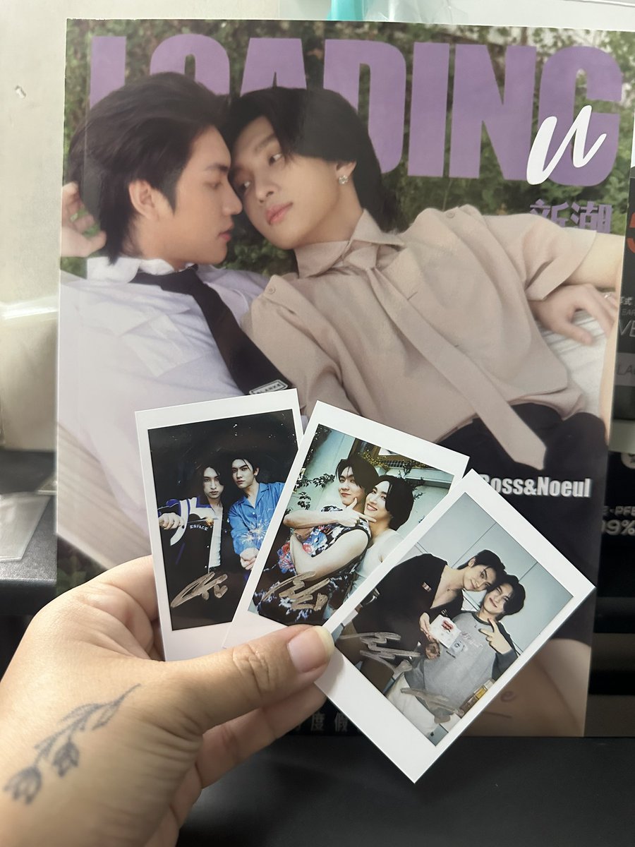 andasanantonio's tweet photo. My Loading U magz just arrived ❤️❤️😍😍
#BossNoeul #BoNoh
#LoadingU https://t.co/fx86KWOcjM