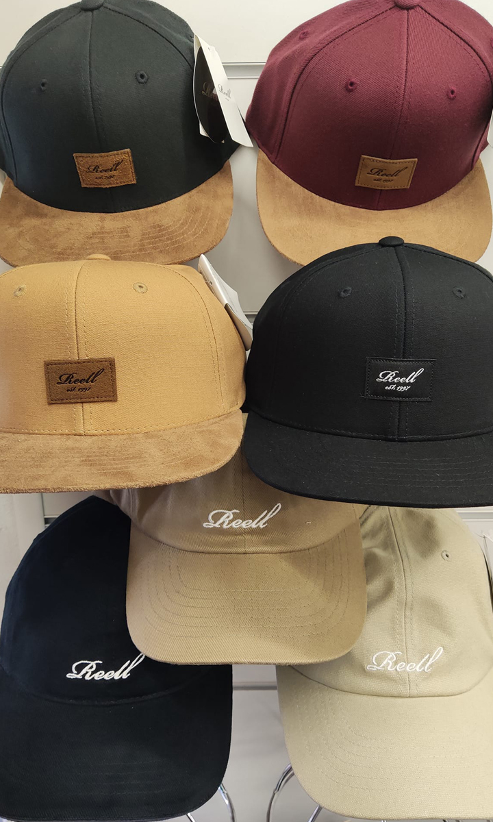 Novedades REELL SS23 ya en la tienda. Cortos y gorras.