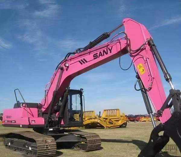 julieeesm's tweet photo. Some special pink🌷
skid steer loader
truck-mounted crane
concrete mixer
Digging machine(excavator)
#xcmg  #sany #Construction https://t.co/QVfjbEx7iT