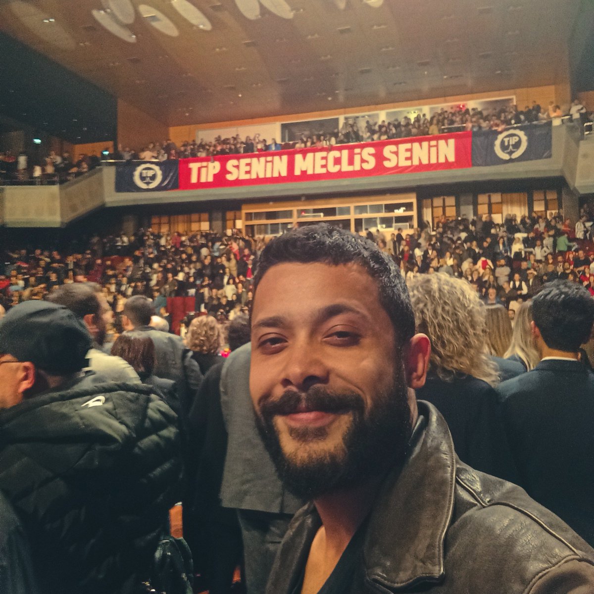 Büyük gurur ve mutlulukla, 

Türkiye İşçi Partisi İstanbul 2. Bölge listesinden adayım. 

Birlikte kazanacağız!

#TipSeninMeclisSenin