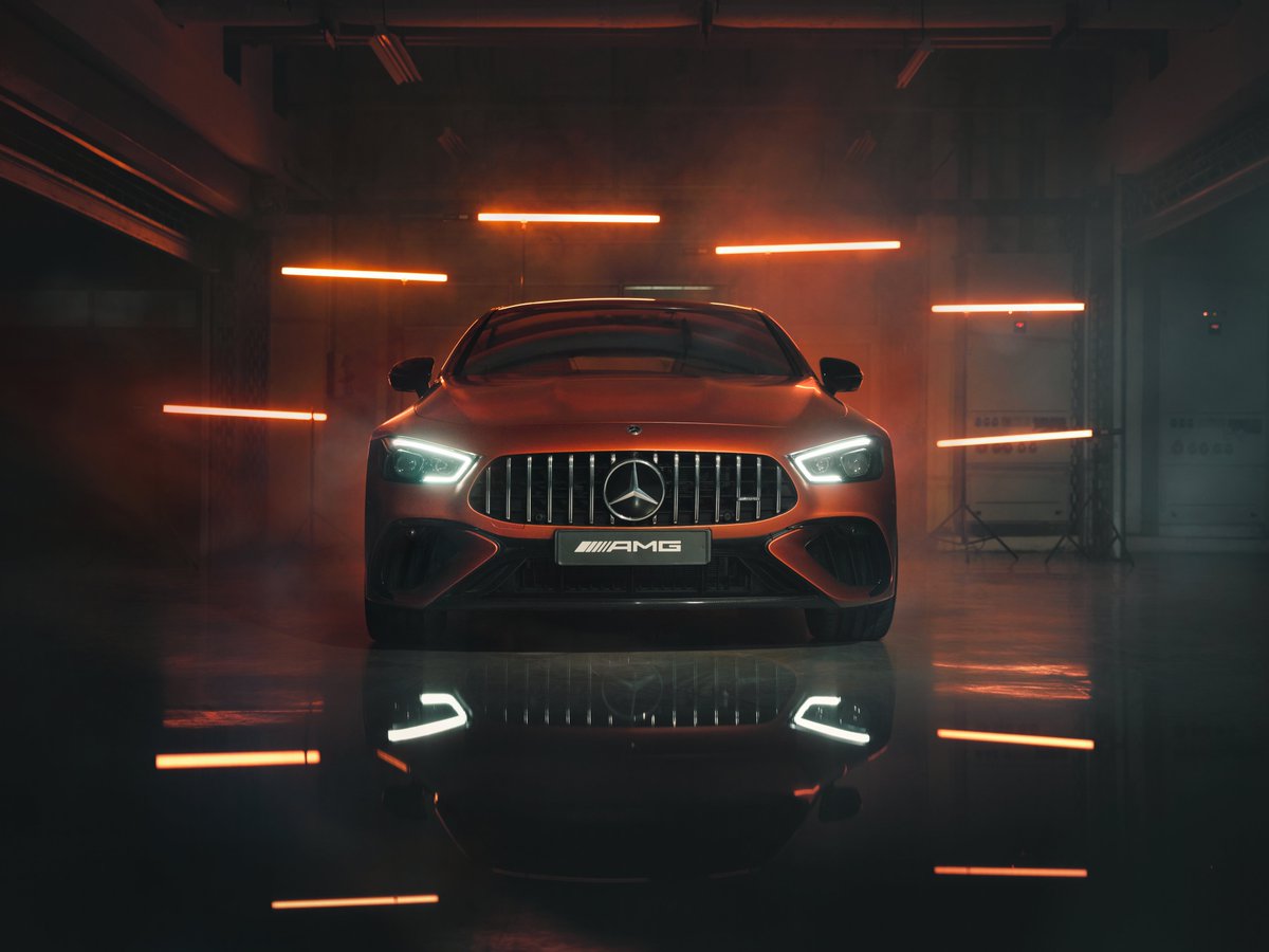 CNBCTV18News's tweet photo. Mercedes-AMG GT 6 3 S E Performance launched in India at Rs 3 crore (ex-showroom, pan-India).
#MercedesAMGGT #MercedesAMGGT63SEPerformanceLaunched
#AMGGT63SEPerformance https://t.co/cIXjfkQygd