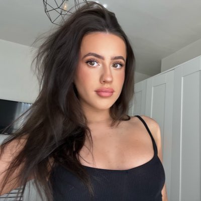 Courtneyloweeee's tweet photo. #NewProfilePic https://t.co/n65s4YmXAb