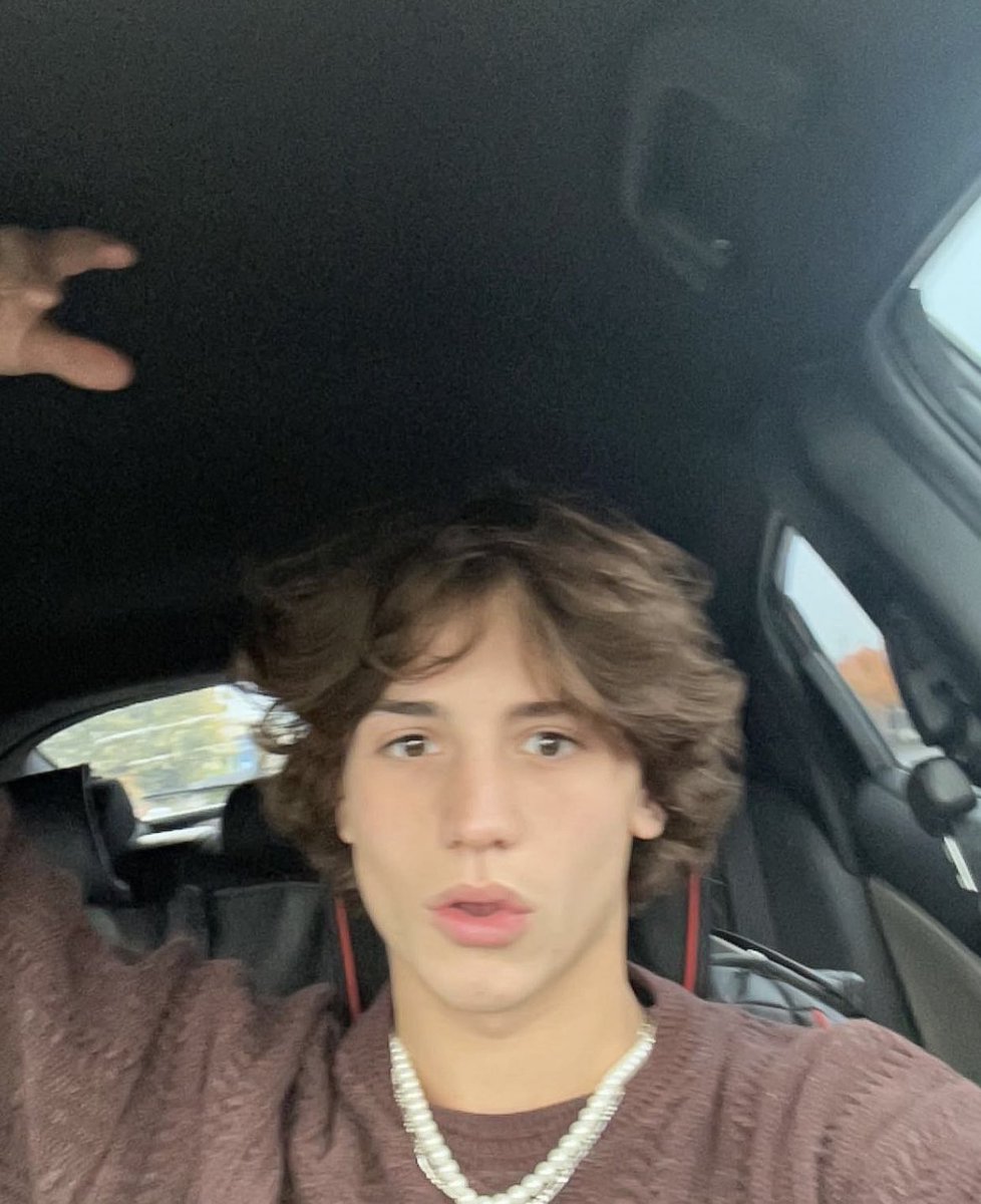Aiden tweet media
