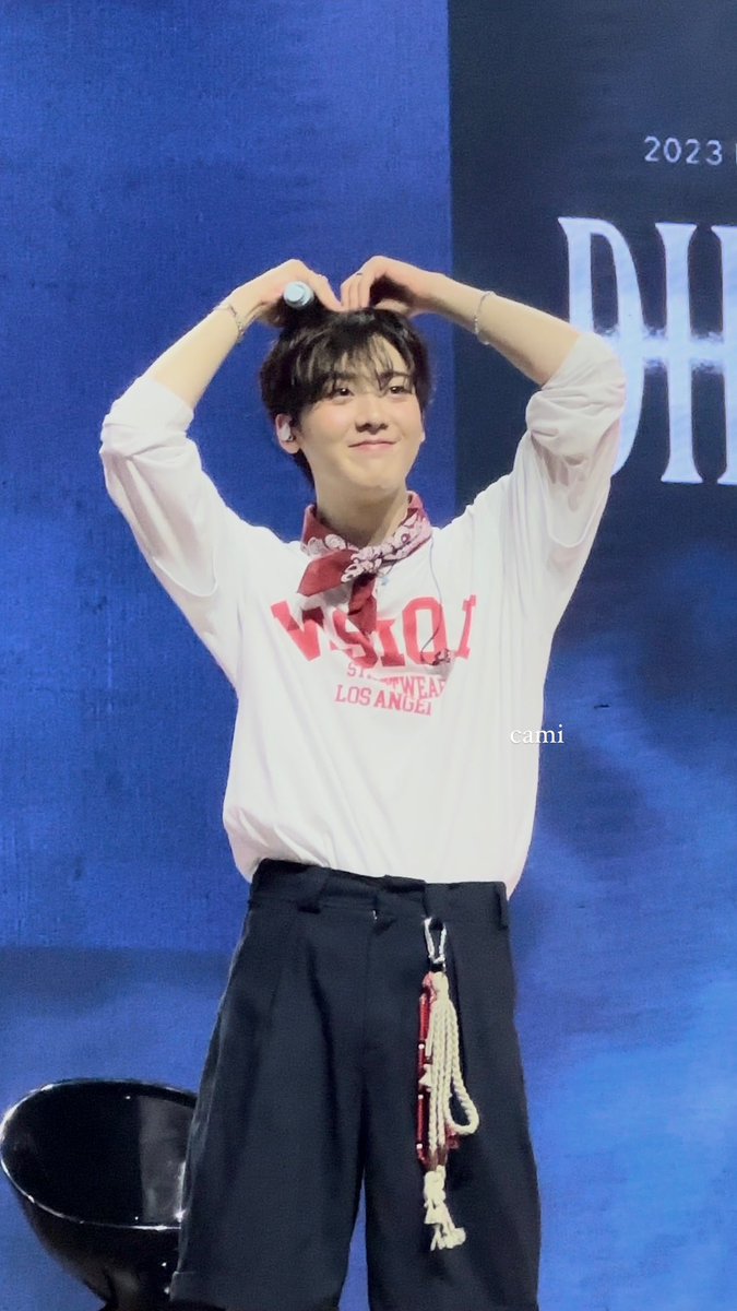 [📸] 230325 DIFFUSION IN MANILA

sanha was definitely the cutest person in the room that night 😚

#DIFFUSIONinMNL #윤산하