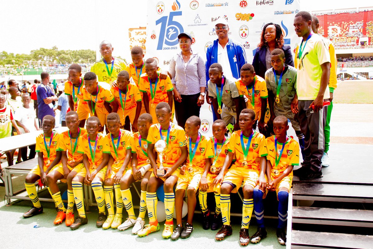 Médecin Lnt-col Lidi BESSI KAMA tweet media