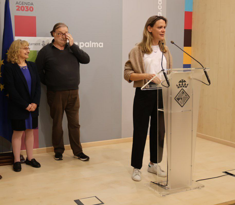 Podem_Palma's tweet photo. 👼Aquest cap de setmana es celebra el Diumenge de l'Àngel al Castell de Bellver!

Una festivitat històrica i amb un component reivindicatiu i veïnal, que mostra la unió dels nostres barris i expressa la força de la #Palma popular que hem de mantenir. 

Anem-hi tots a gaudir-la!🎉 https://t.co/KqrkizOhpU