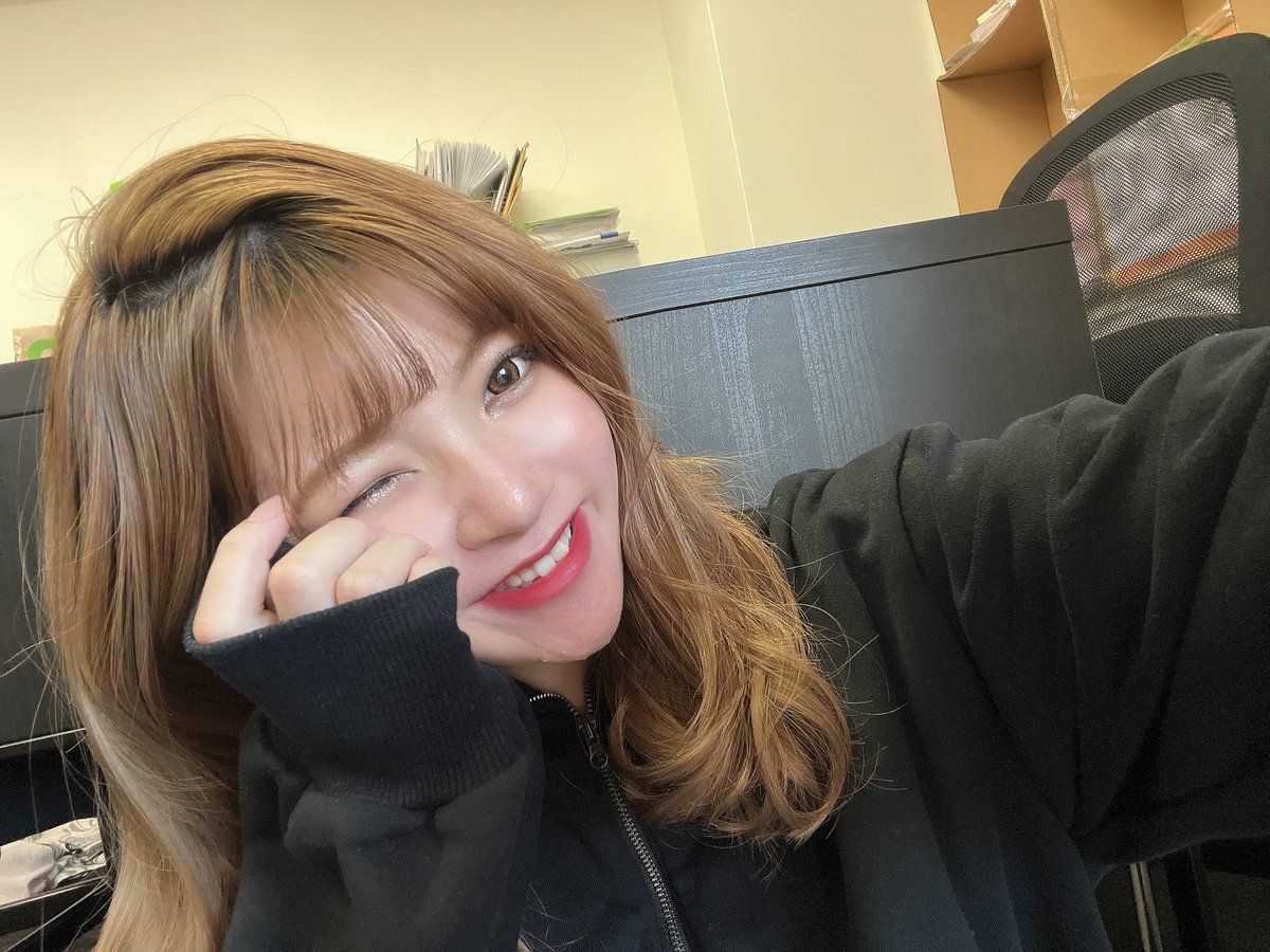 Yurina011130's tweet photo. 💩🖤 https://t.co/n0lINcMoK6
