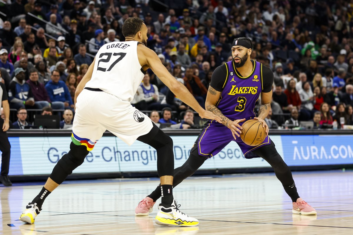 🚨Olhar para o play-in🚨

Mavericks como grande desilusão, os palpites para o play-in e os pares de estalos de Gobert.

📻Links 📻
Spotify: shorturl.at/jopOZ
Apple: shorturl.at/hFNO3