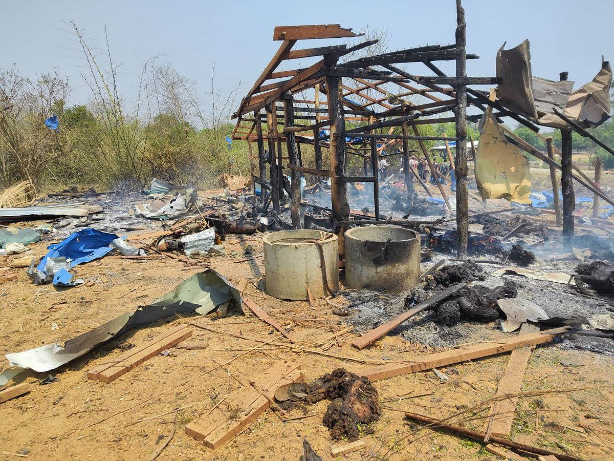 MayWongST's tweet photo. "Another war crime, another case of violence &amp; another message soaked with blood from #Myanmar" as @NUGMyanmar's #HumanRights minister @aung_myo_minn responds to my queries on latest #military attacks in #Sagaing. The assault said to have killed 100. #WhatsHappeningInMyanmar 1/2 https://t.co/sYdgKuG10v