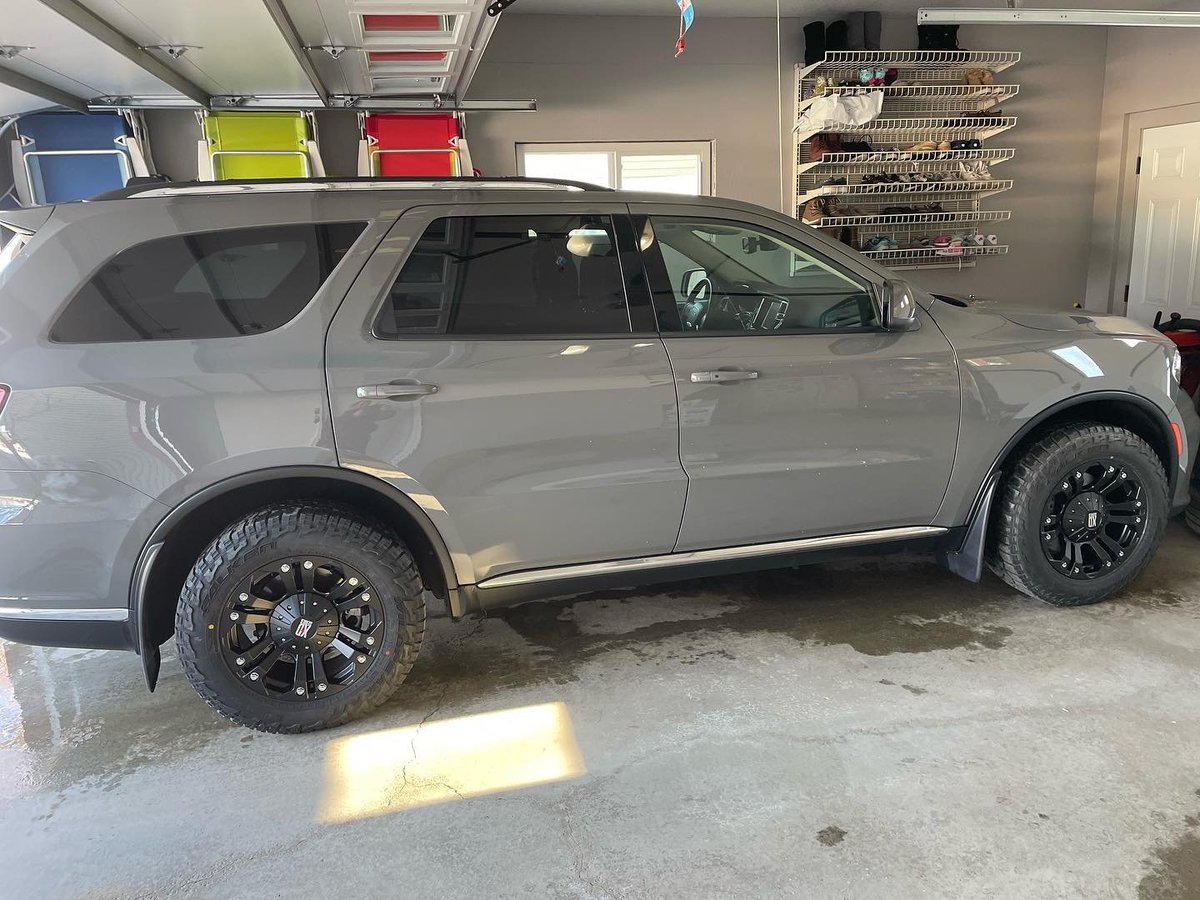 @dodgeofficial Durango on a set of @xdwheels. These are the XD style XD778 Monster in the size 18x9 offset +18 bolt pattern 5x139.7. 

Note 📷 these will need a set of 14x1.5mm conical seat lug nuts to properly install.