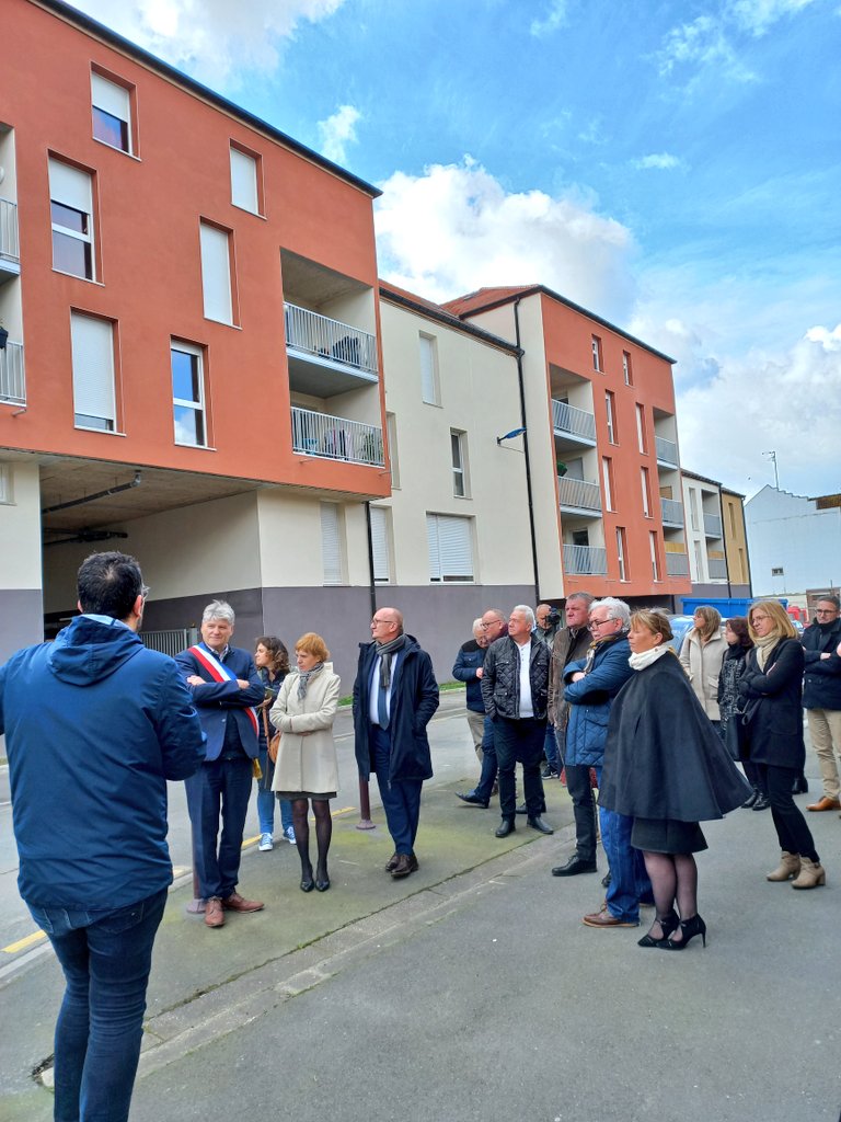 maisonsetcites's tweet image. Nous inaugurons la Résidence Sacré Cœur, une résidence de 66 #logements à @Armentieresvill. Il s'agit de notre premier programme sur la @MEL_Lille, construit avec #Promeo et #Septalia @prefet59 @ActionLogement @BanqueDesTerr