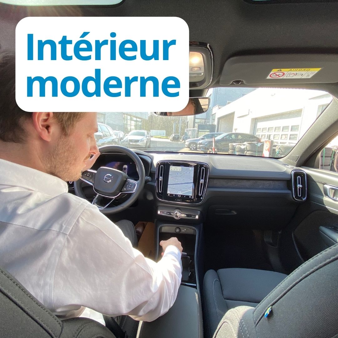 DirectLeaseBelg's tweet photo. À vos marques, prêt, louez ! 🔋

La nouvelle Volvo C40 100% électrique est de stock chez DirectLease et ne demande qu'à prendre la route.  
Serez-vous bientôt au volant de cette superbe voiture de société ? 👇
https://t.co/NCJqrv0eWy

#Volvo #VolvoMaand #DirectLease https://t.co/WEI7zsX2v3