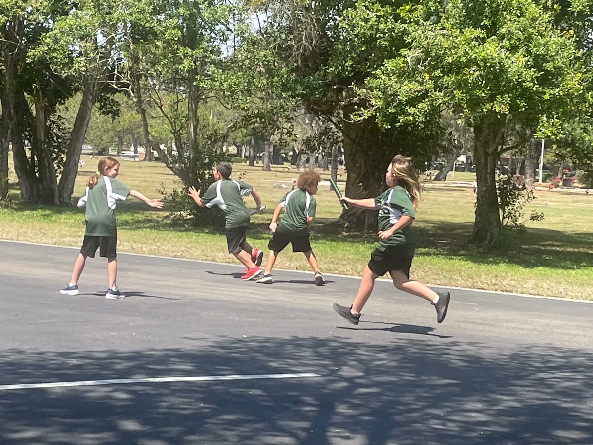 OurSaviorFLsch's tweet photo. Third grade practicing relay for track! #osls #livelove https://t.co/q1aQIFhIp8