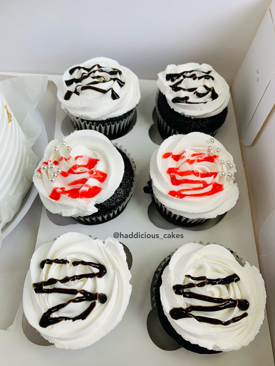 haddiciouscakes's tweet photo. Client’s Preference😊.
~
Your Satisfaction is our top most Priority.
~
Cake Flavour: Chocolate
Frosting: Whipped Cream
~
Need a cake? Send Dm or WhatsApp 08021359366 to order
#cakesinakoka #cakesinyaba #cakesinlagos #affordablecakesinlagos #budgetfriendlycakes #haddiciouscakes https://t.co/szeKw6SqlV