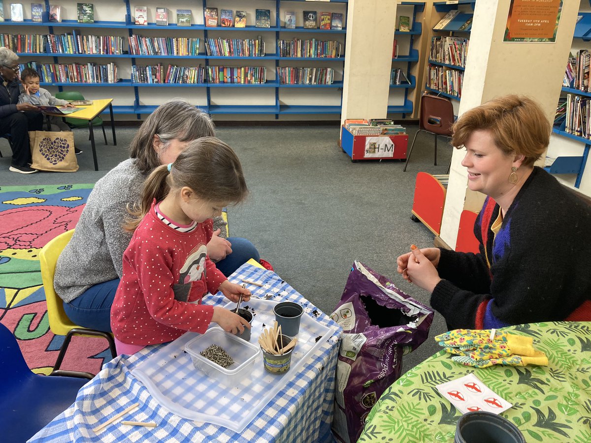 Having a lovely morning planting sunflower seeds with Red Kite plants in the Library. We are here until 2pm if you want to come and join us. :)