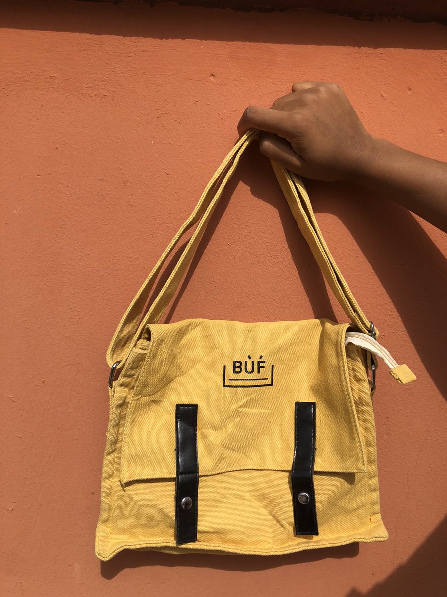 kiitania___'s tweet photo. Hello guys!
Thrifted Tote bags for sale for ₦1,200
@_DammyB_ @TheAjibolaGrey @pagesbydammy 
#pagesbydamicommerce https://t.co/rwrGFRJ5MN