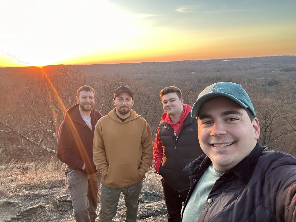 Early risers. ☀️⛰️
#NY17 #HudsonValley