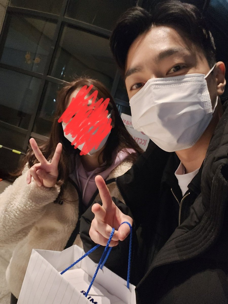 헨디 tweet media