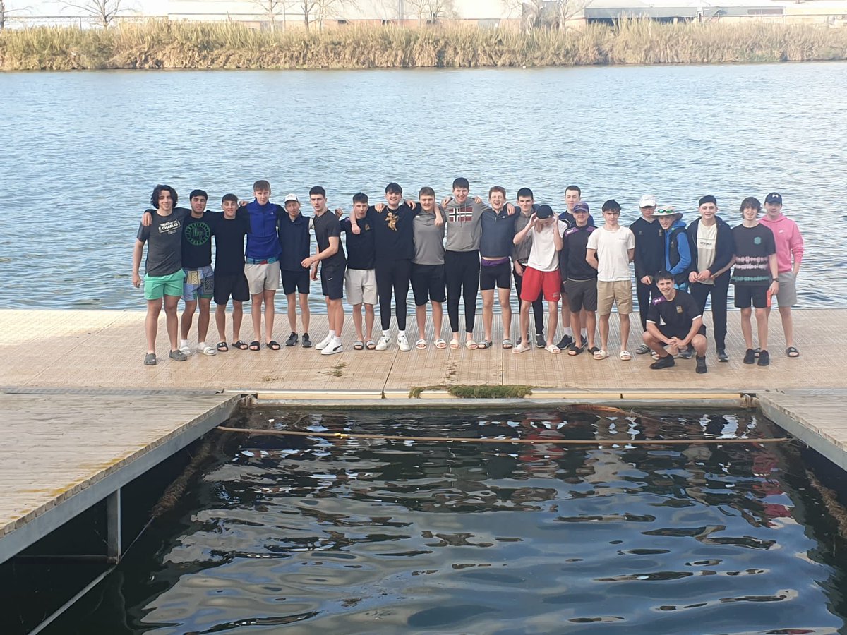 PresRowing's tweet photo. Some tired bodies by the end of our week in Spain, but a great trip overall with a fantastic group of rowers! 🇪🇸☀️Thanks to our hosts Amposta RC, and to @irishrugbytours for organising https://t.co/jDYC0bfgJE