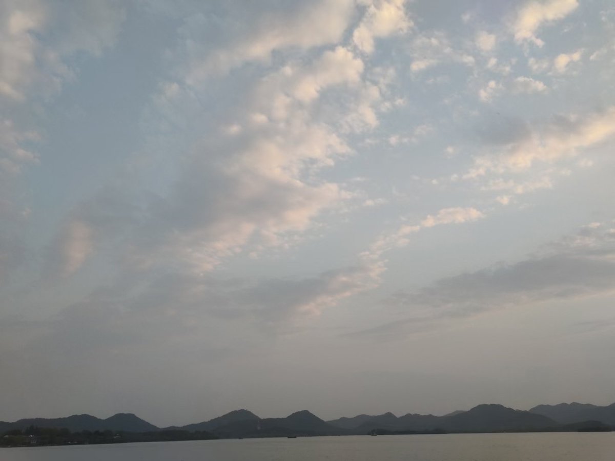 gm413119's tweet photo. 西湖美景 https://t.co/wknIovoJHg