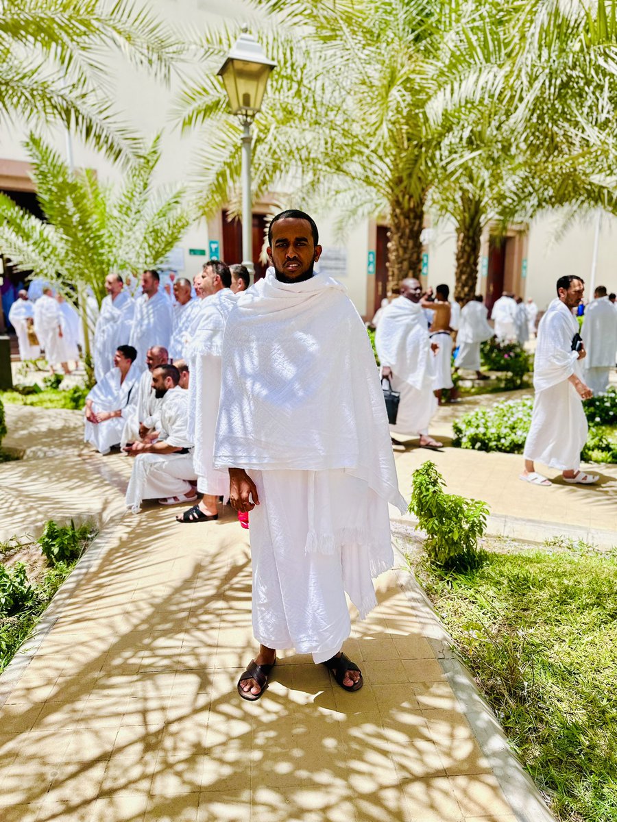 SenDrHussein's tweet image. #عمرة_مقبولة_باذن_الله
لبيك اللهم لبيك، لبيك لا شريك لك لبيك، إن الحمد والنعمة لك والملك، لا شريك لك.
#لبيك_اللهم_عمرة
@HaramainInfo @MoHU_En