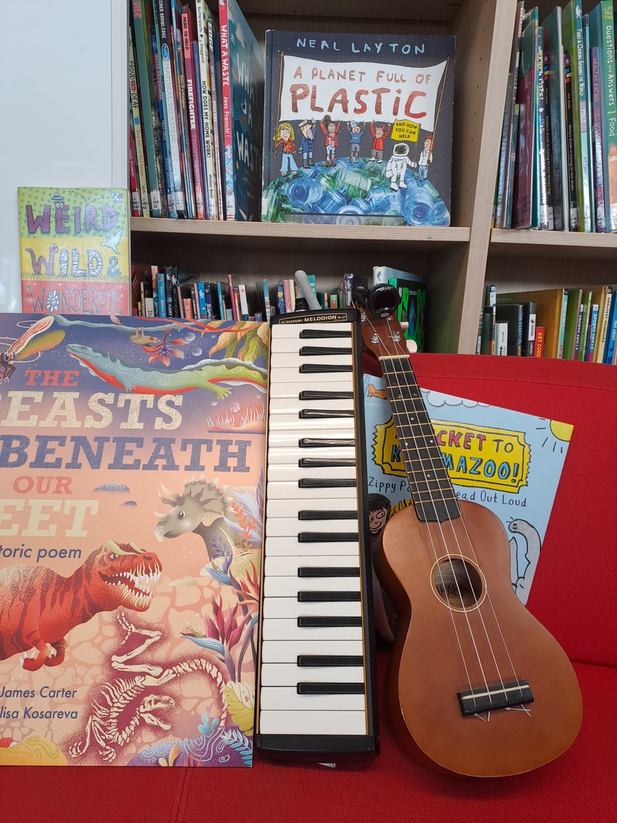 jamescarterpoet's tweet photo. @LaytonNeal Neal! Look what I spotted as I was setting up in #WallingfordLibrary (best library in known universe at least) this morning... @OtterBarryBooks @LittleTigerUK https://t.co/32g23F8CMF