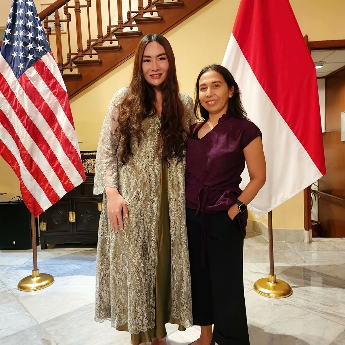 alegrawolter's tweet photo. Attended a heart-warming Iftar dinner hosted by the @usembassyjkt last week. It was inspiring to witness the unity and harmony that the holy month of Ramadan brings to the community💖
#harmony #usembassy #bhinnekatunggalika #epluribusunum
#DubesKim
#RamadanWithUS https://t.co/7faXB8qStu