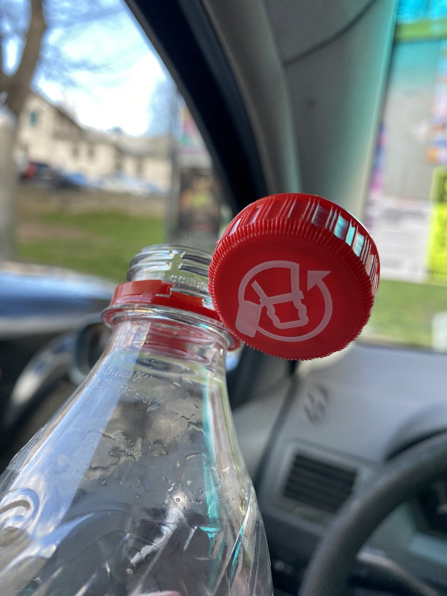 anetsbadliar's tweet photo. nevím, kterej debil tohle vymyslel, ale nesnáším ho https://t.co/ayjdCkUT0c