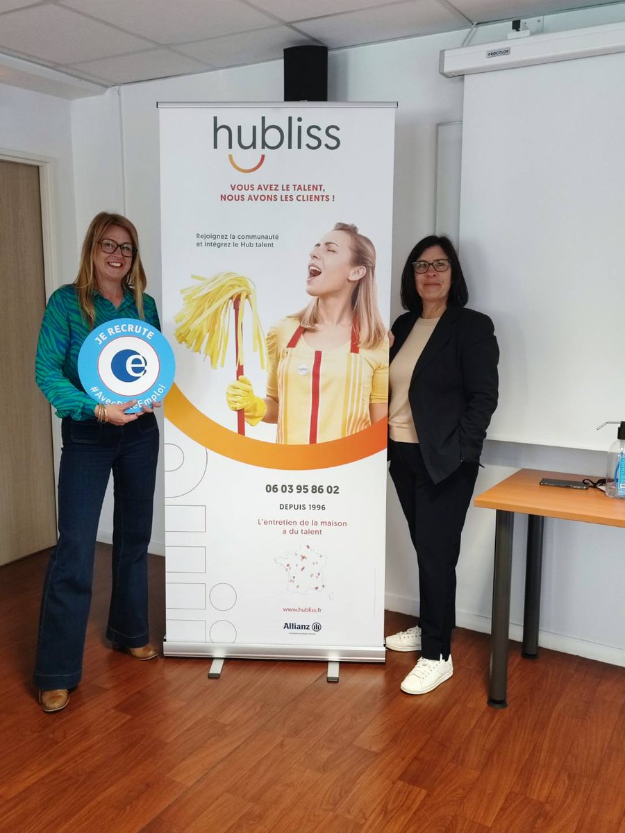 DemarestAurlie1's tweet photo. Découverte des métiers d'@hubliss ce matin auprès des demandeurs d'emploi du bassin havrais, des recrutements à la clef 😊🧹💁‍♀️💁‍♂️
#avec pôle emploi
@hublisslehavre
#tousmobilisés https://t.co/VJoIZyFaVv