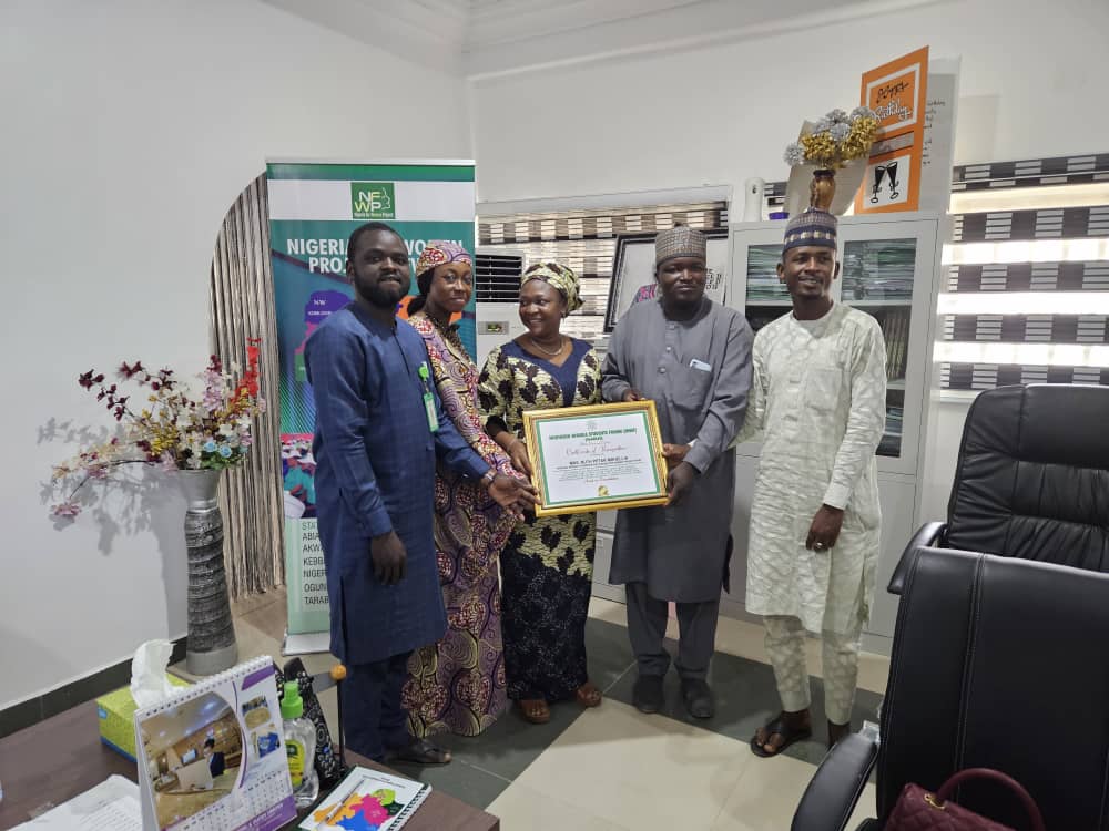 nfwp_sup's tweet photo. Courtesy call on National Project Coordinator Nigeria for Women Project, Mrs. Ruth P. Mshelia by Northern Nigeria Students Forum (GAMJI) led by it Coordinator Zone 'A'. The NPC of NFWP supported by her team delightfully received a Certificate of Recognition at her office. https://t.co/T0PmJ9fgMq