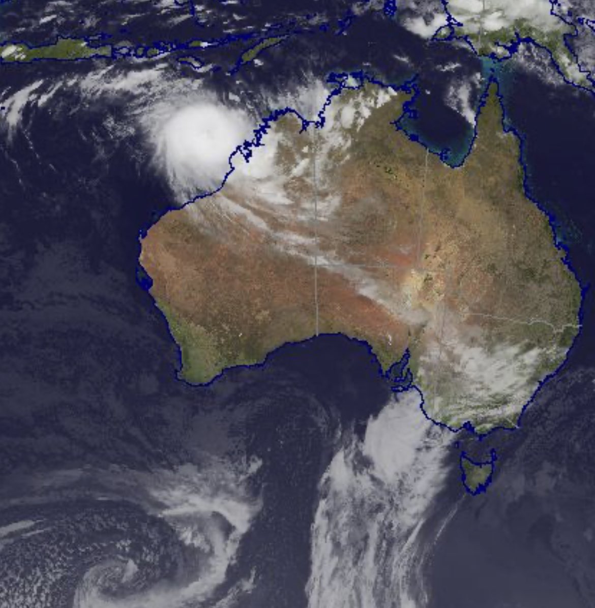 Cyclone related rain is being funneled through to SA at present see this weather map bom.gov.au/australia/char… and satellite pic